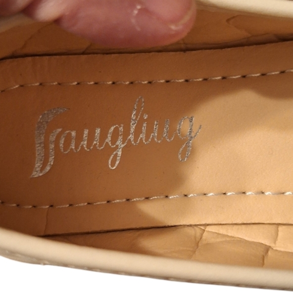 Korean BALLET  Quilted Square Toed Flats w/ Bows Size 240 (1.5) or Ladies 6 - Picture 4 of 5